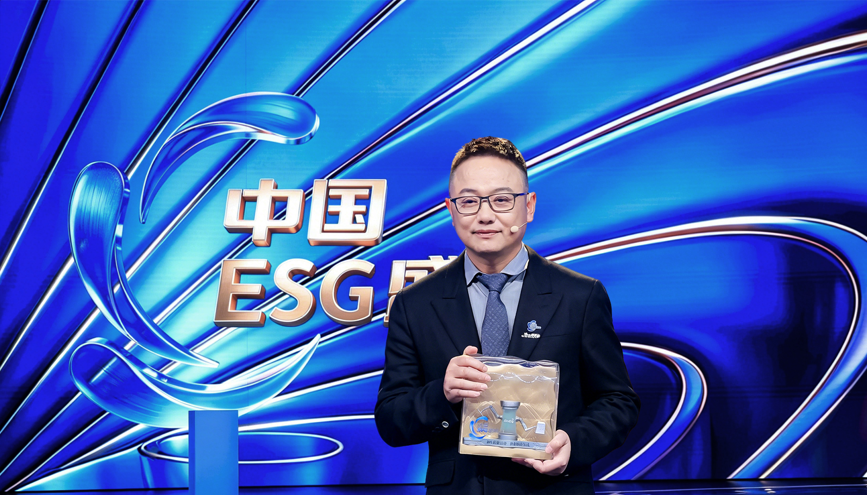 以ESG破局赋能品牌价值 | 晶科董事长李仙德出席央视“2026中国ESG盛典”并发言